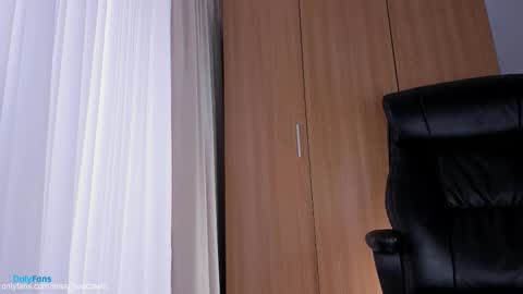 Ivy online show from October 9, 2025, 10:24 am