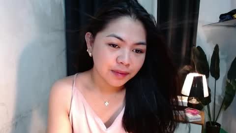 Briella online show from April 22, 2026, 4:41 pm