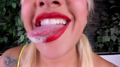 Danika online show from February 22, 2025, 11:13 am