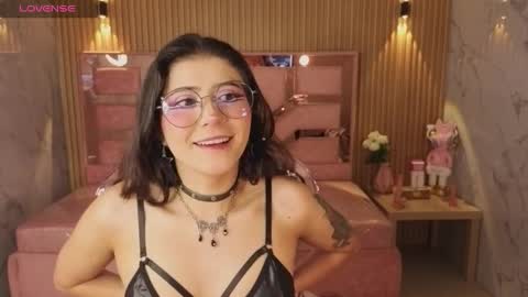 miss_devil_s online show from March 6, 2026, 3:25 am