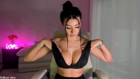 miss_diamond__ online show from December 7, 2024, 7:05 am