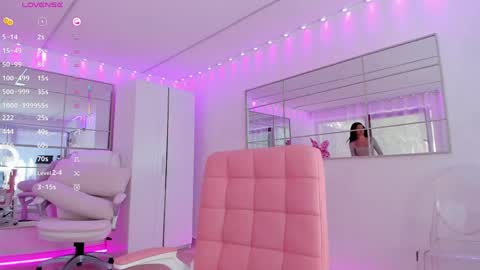 miss_diamond__ online show from April 19, 2026, 8:13 am