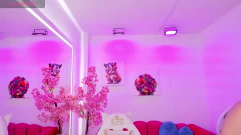 Melanie online show from February 24, 2025, 12:05 pm