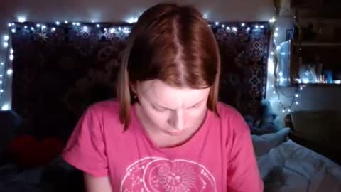 Elis online show from December 18, 2024, 3:33 pm