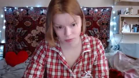 Elis online show from March 4, 2025, 12:12 pm