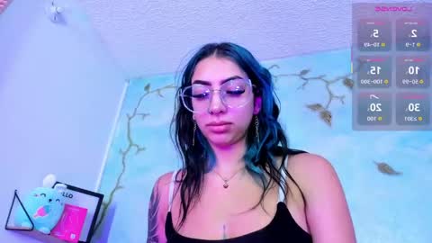 miss_evans_ online show from May 11, 2026, 12:27 am