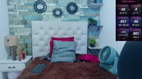miss_evans_ online show from May 16, 2026, 2:38 pm