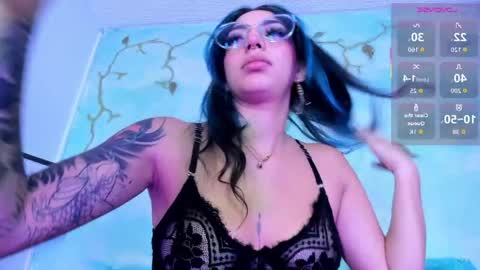 miss_evans_ online show from May 20, 2026, 1:12 am