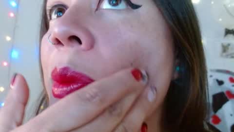 Miss Evoleth online show from March 25, 2026, 3:51 pm