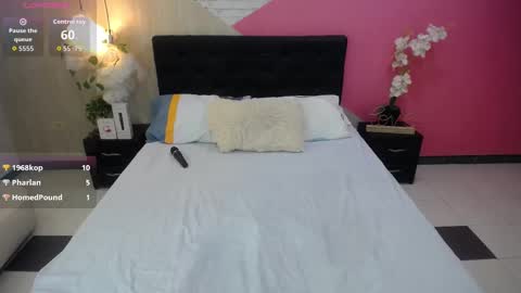 miss_honey1 online show from September 24, 2025, 11:41 pm