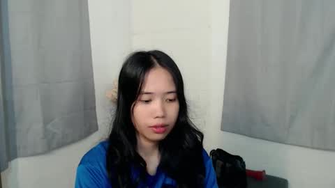 miss_jz online show from September 17, 2025, 2:41 pm
