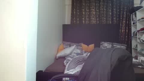 Miss Kiarrafit online show from February 15, 2026, 2:41 am