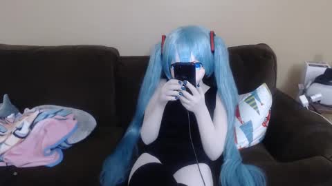 Miku online show from December 7, 2024, 1:36 am