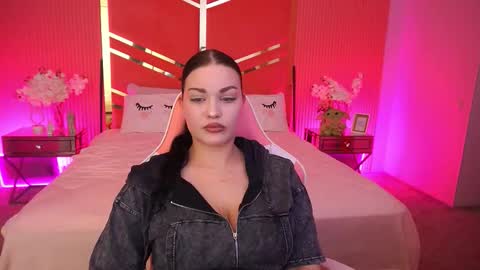 miss_kiitty online show from December 4, 2025, 2:48 pm