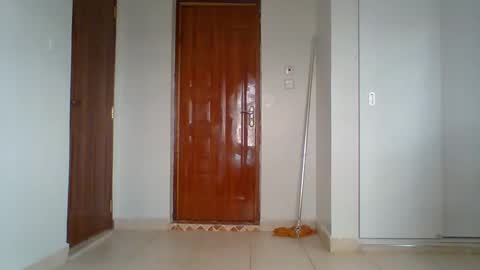 kiki online show from November 2, 2025, 10:39 am