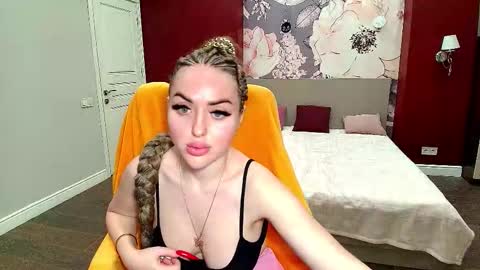 miss_kiten online show from September 25, 2025, 8:45 pm