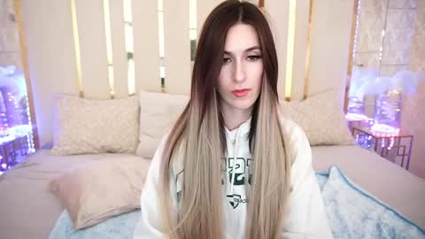   online show from December 5, 2024, 10:23 am