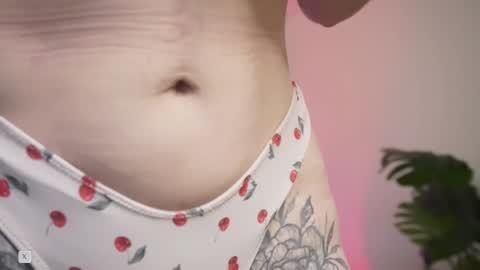 Alejandra online show from December 3, 2025, 11:03 pm