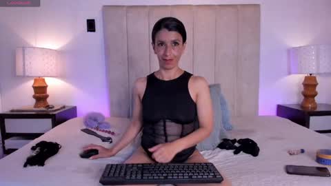 Snapshot of miss_milf_ chatting on May 5, 2026, 8:17 pm miss_milf_ online show from May 5, 2026, 8:17 pm