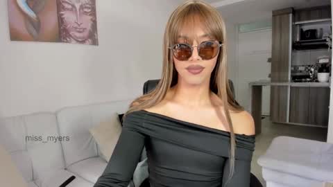 Goddess Myers  thumb up is important for me kisses  online show from October 24, 2025, 7:32 pm