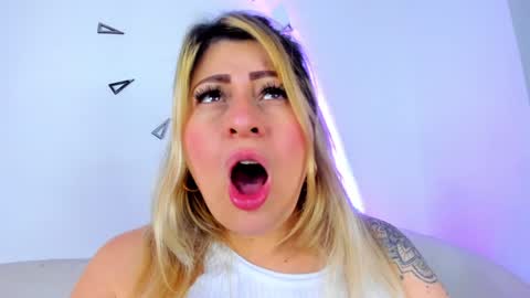  Miss Pawi online show from December 14, 2024, 3:29 am