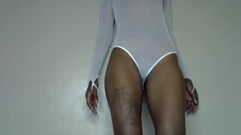 miss_pretty1 online show from January 6, 2026, 5:49 pm