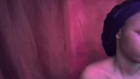 miss_rihanna2 online show from November 10, 2025, 4:22 am