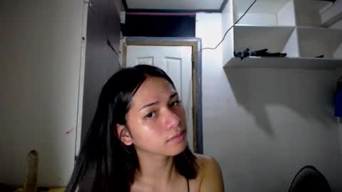 Snapshot of miss_rona_xoxo chatting on July 25, 2026, 6:22 am Rona online show from July 25, 2026, 6:22 am