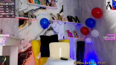 Shannell online show from July 3, 2026, 3:51 pm