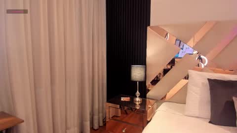 Sofia Alvarez online show from November 27, 2025, 12:18 pm