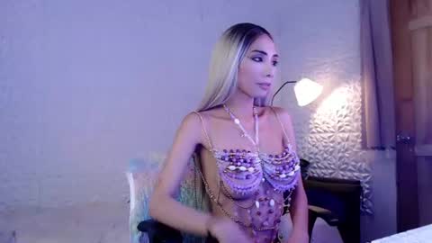 Snapshot of miss_sugar20 chatting on June 16, 2026, 11:18 pm IM SUGAR online show from June 16, 2026, 11:18 pm