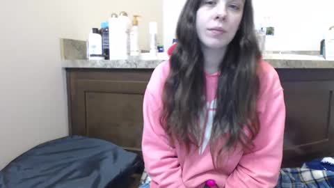 Bella online show from February 11, 2025, 3:18 am