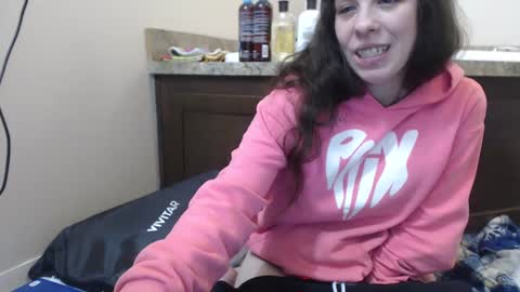 Bella online show from March 5, 2025, 5:29 pm