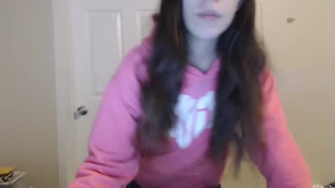 Bella online show from March 12, 2025, 2:56 pm