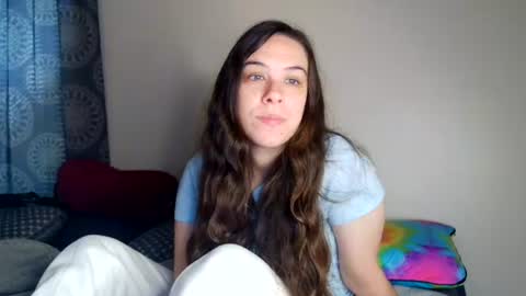 Bella online show from June 28, 2026, 4:02 pm