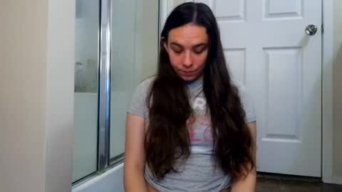 Bella online show from July 22, 2026, 3:42 am