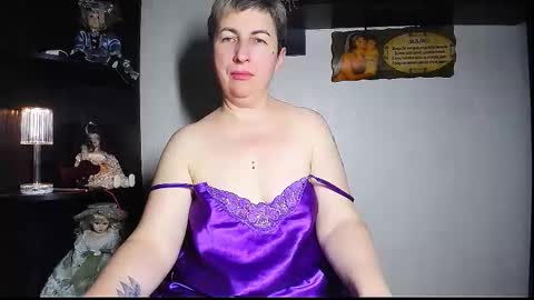 miss_tasha_kom online show from December 15, 2025, 4:33 pm