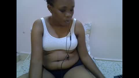 Snapshot of miss_velour chatting on April 25, 2026, 1:41 pm miss_velour online show from April 25, 2026, 1:41 pm