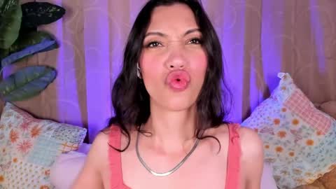 Miss Veronica online show from June 1, 2026, 1:13 pm