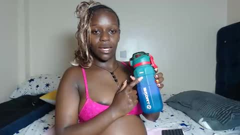 Snapshot of miss_wetcherry chatting on May 16, 2026, 12:40 am Cherie Independent model online show from May 16, 2026, 12:40 am