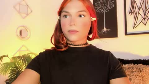 miss_zz online show from September 8, 2025, 5:12 pm