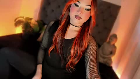 miss_zz online show from April 9, 2026, 4:56 pm