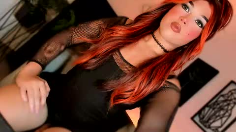 Snapshot of miss_zz chatting on June 8, 2026, 3:56 pm miss_zz online show from June 8, 2026, 3:56 pm