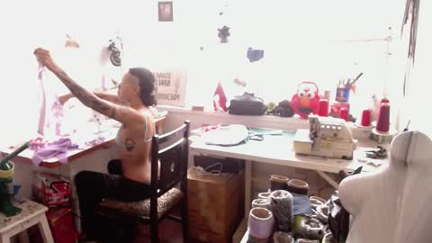 Snapshot of missanarky chatting on February 26, 2025, 7:05 pm Anarkitten online show from February 26, 2025, 7:05 pm