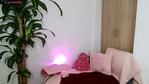 missangeldust online show from March 19, 2026, 12:42 pm