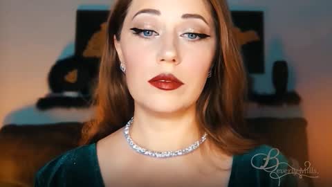 The divine Beverly online show from September 18, 2025, 8:11 pm