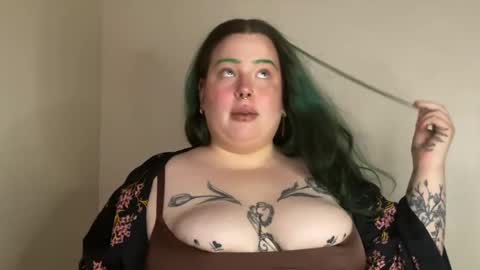 Snapshot of missbika chatting on September 24, 2025, 3:15 pm Miss Bika online show from September 24, 2025, 3:15 pm