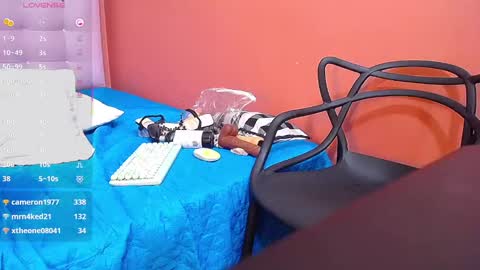 Miss Evelyn  online show from February 13, 2025, 3:29 am