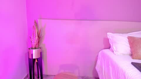 Miss Bombom online show from September 21, 2025, 1:51 am