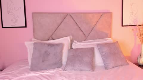 Miss Bombom online show from September 22, 2025, 3:52 am